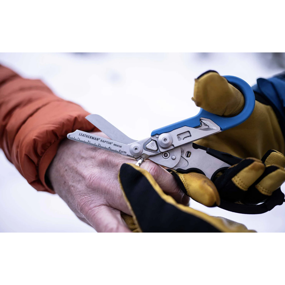 LEATHERMAN RAPTOR RED MULTITOOL FOLDING SHEARS + HOLSTER MEDICAL