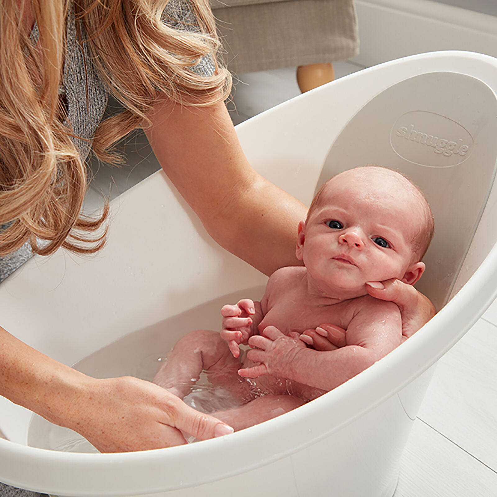 SHNUGGLE BABY BATH TUB W/ BACKREST + BUM BUMP SUPPORT ...